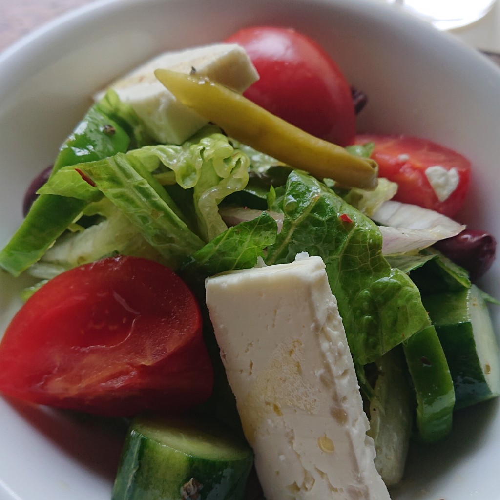 ユーザーが投稿したGreekSalad(WE)の写真 - 実際訪問したユーザーが直接撮影して投稿した南青山地中海料理CICADAの写真