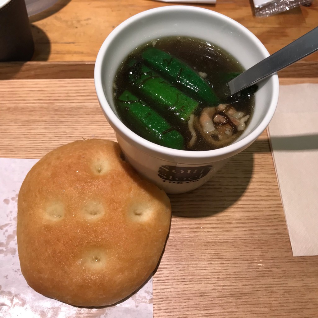 ユーザーが投稿したもずくとオクラのスープ レギュラーセットの写真 - 実際訪問したユーザーが直接撮影して投稿した難波スープ専門店家で食べるスープストックトーキョー 高島屋大阪店の写真