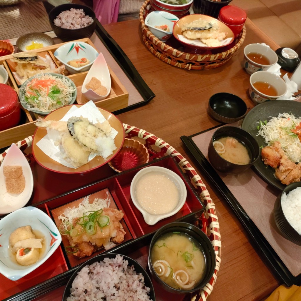ユーザーが投稿したとろろ十穀懐石の写真 - 実際訪問したユーザーが直接撮影して投稿した香西本町中華料理かんざし イオンモール高松店の写真