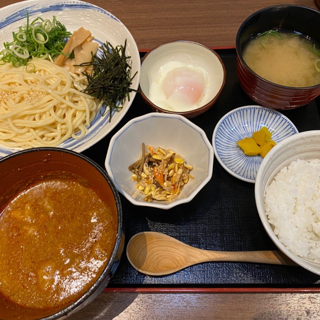 ユーザーが投稿した特製もつ味噌つけ麺Lunchの写真 - 実際訪問したユーザーが直接撮影して投稿した名駅もつ鍋九州博多料理 もつ鍋 幸 大名古屋ビルヂング店の写真