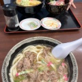 肉うどん - 実際訪問したユーザーが直接撮影して投稿した杉瀬うどんヤハタ スシベン 津幡店の写真のメニュー情報