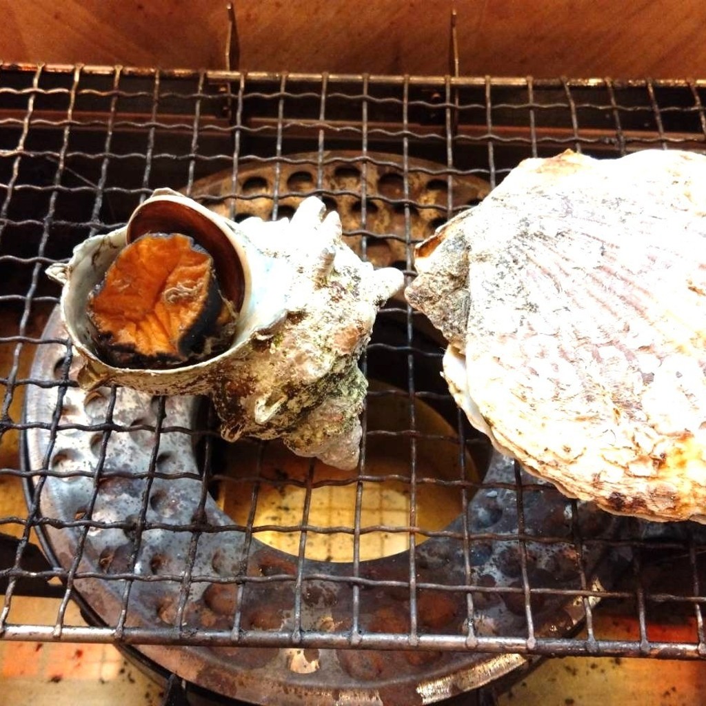 ユーザーが投稿した活貝焼き2種盛合せの写真 - 実際訪問したユーザーが直接撮影して投稿した本通居酒屋豊丸水産 広島本通り店の写真