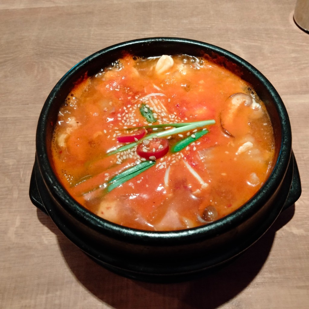 ユーザーが投稿したスンドゥブチゲの写真 - 実際訪問したユーザーが直接撮影して投稿した博多駅中央街韓国料理韓国食堂 バリトン JR博多シティ店の写真