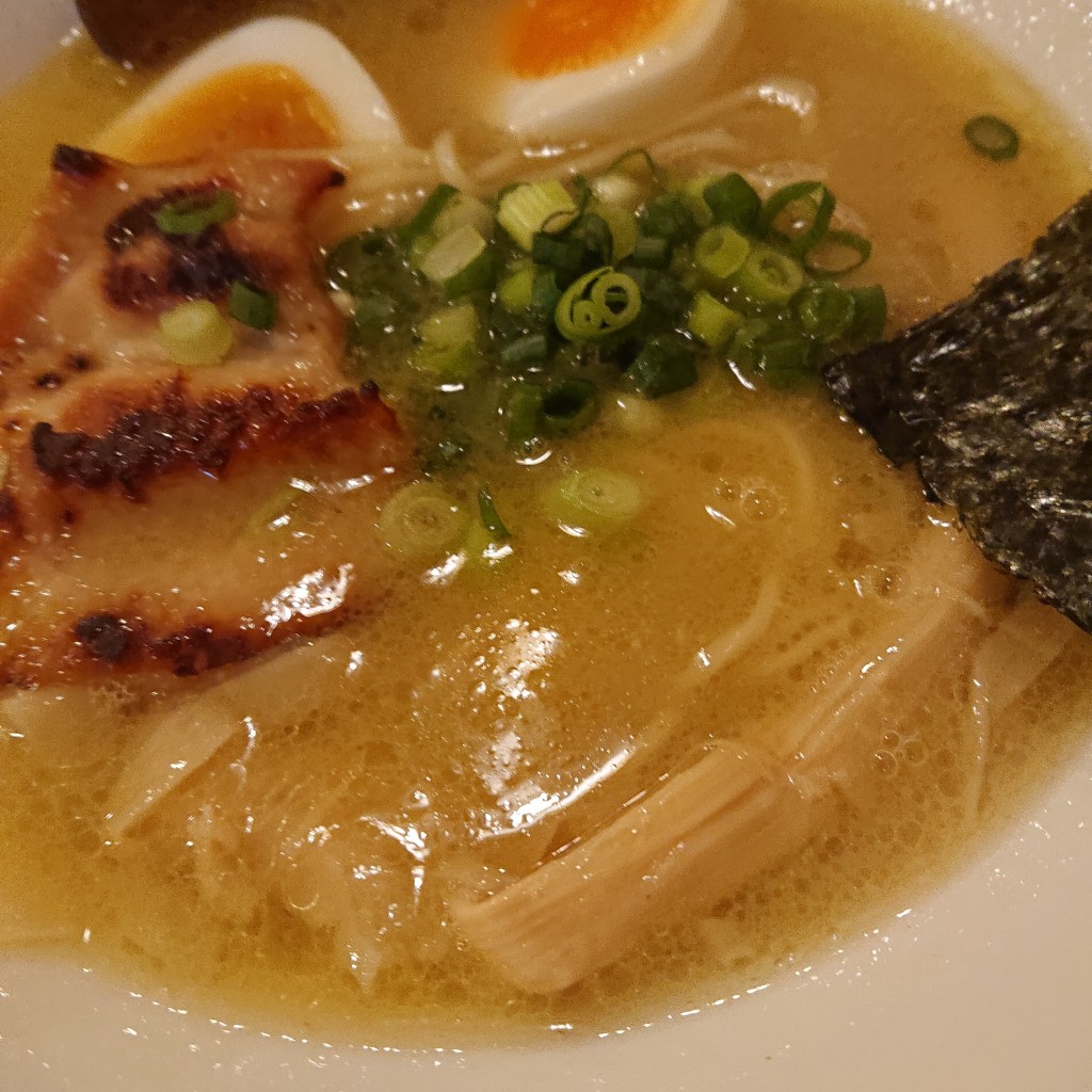 aru-pakaさんが投稿した神田錦町ラーメン専門店のお店鶏ポタラーメン THANK お茶の水/トリポタラーメン サンク オチャノミズの写真