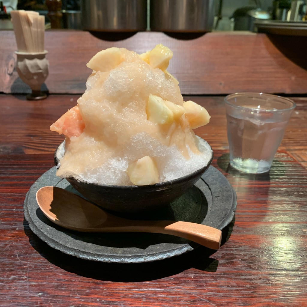 ユーザーが投稿した桃のかき氷の写真 - 実際訪問したユーザーが直接撮影して投稿した梅屋町(麸屋町通)カフェomo cafeの写真