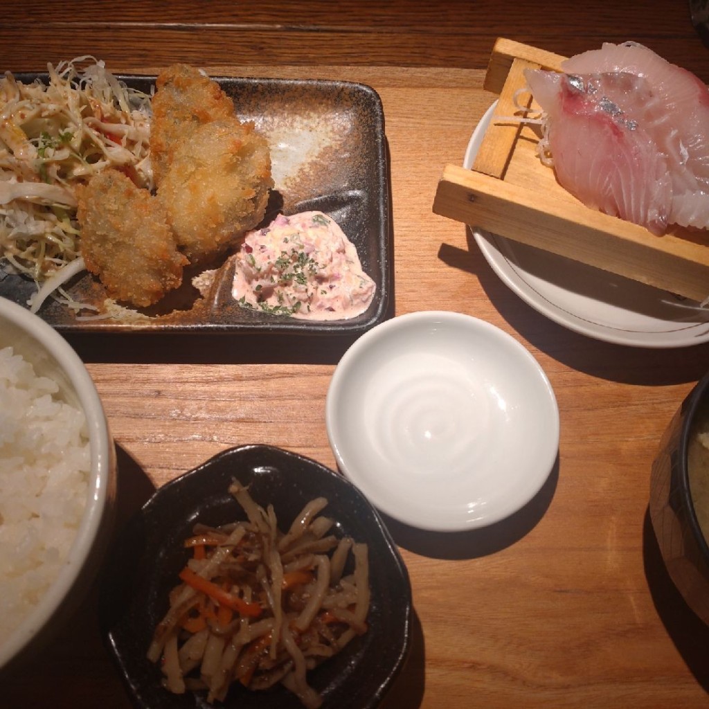 ユーザーが投稿した海鮮丼の写真 - 実際訪問したユーザーが直接撮影して投稿した袋町魚介 / 海鮮料理うらぶくろ 浜けんの写真