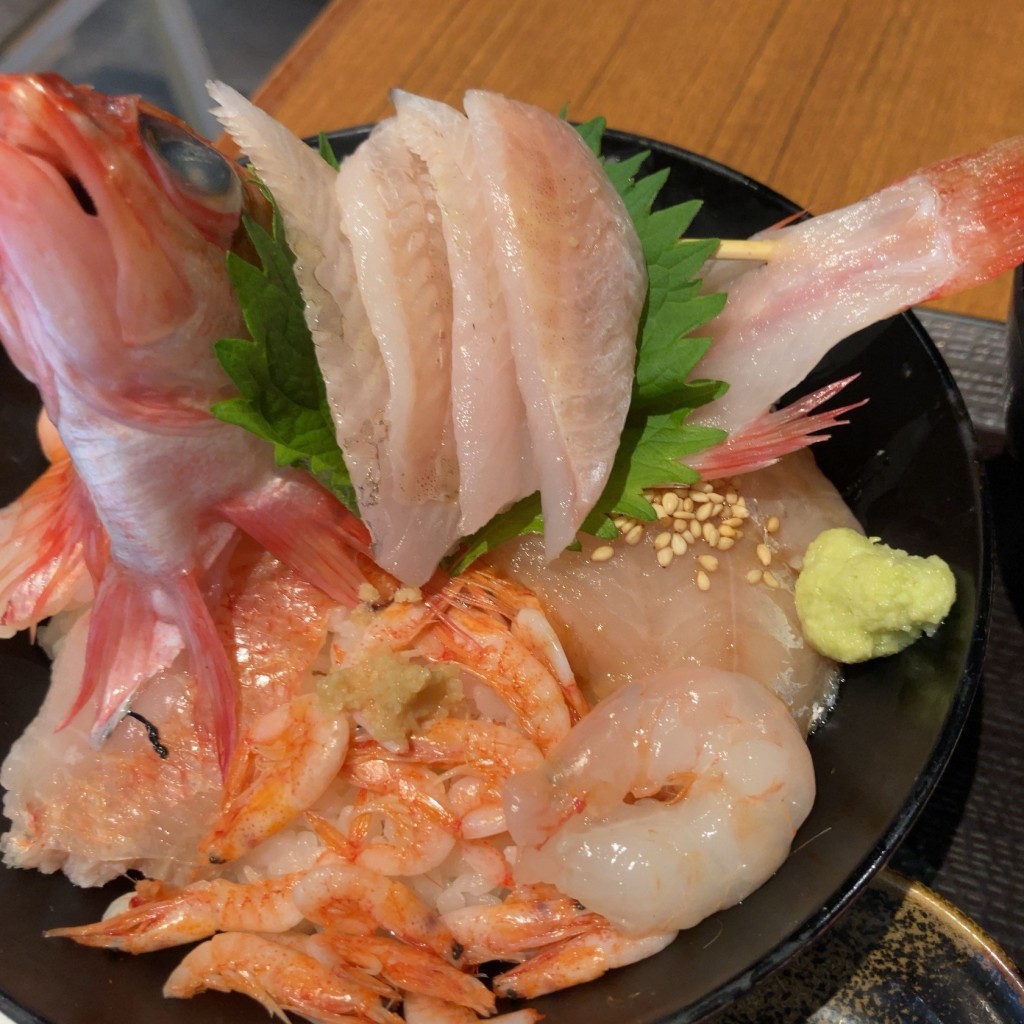 ユーザーが投稿した深海丼の写真 - 実際訪問したユーザーが直接撮影して投稿した千本港町丼もの海鮮丼 佐政の写真