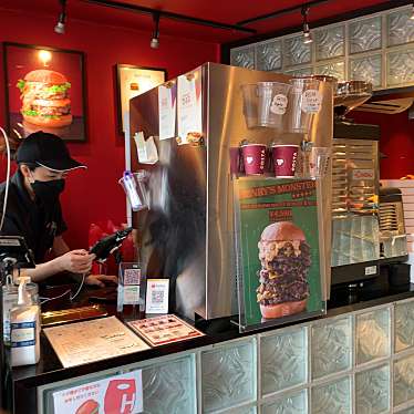 こわっぱーさんが投稿した恵比寿西ハンバーガーのお店ヘンリーズ バーガー 代官山/HENRY'S BURGER Daikanyamaの写真