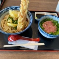 ちく玉天ぶっかけ+ネギトロ丼 - 実際訪問したユーザーが直接撮影して投稿したりんくう往来南うどん釜たけうどん 明石焼 りんくうプレミアムアウトレット店の写真のメニュー情報