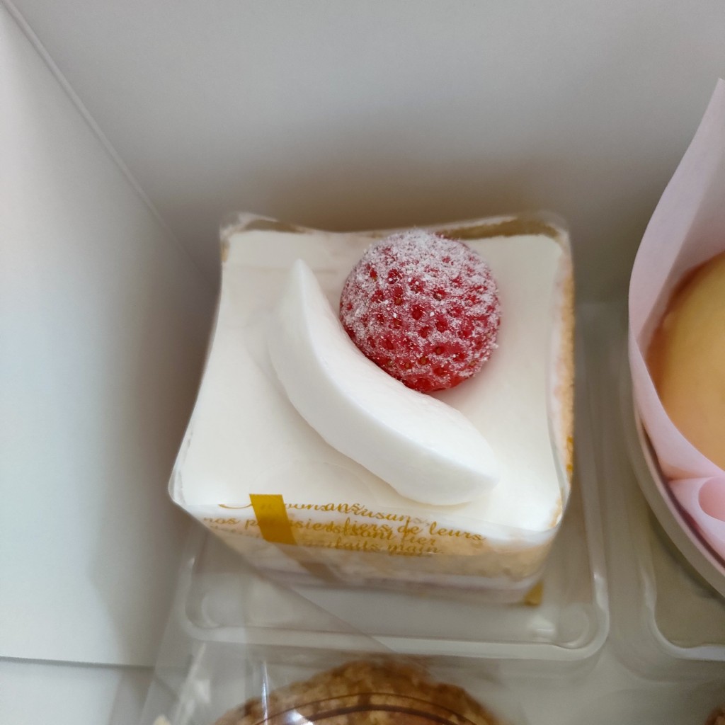 ユーザーが投稿したイチゴショートケーキの写真 - 実際訪問したユーザーが直接撮影して投稿した国分中央和菓子森三 国分中央店の写真
