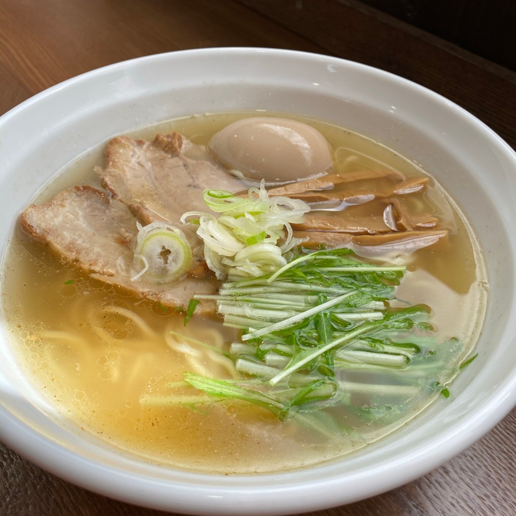 ユーザーが投稿した塩煮たまごラーメンの写真 - 実際訪問したユーザーが直接撮影して投稿した小袋谷ラーメン / つけ麺らーめん 水澄の写真