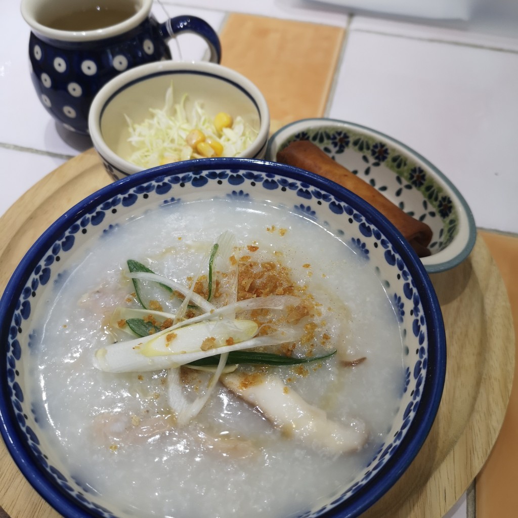 ユーザーが投稿したあっさり味の鶏肉と椎茸 セットの写真 - 実際訪問したユーザーが直接撮影して投稿した北沢香港料理3米3 下北沢店の写真