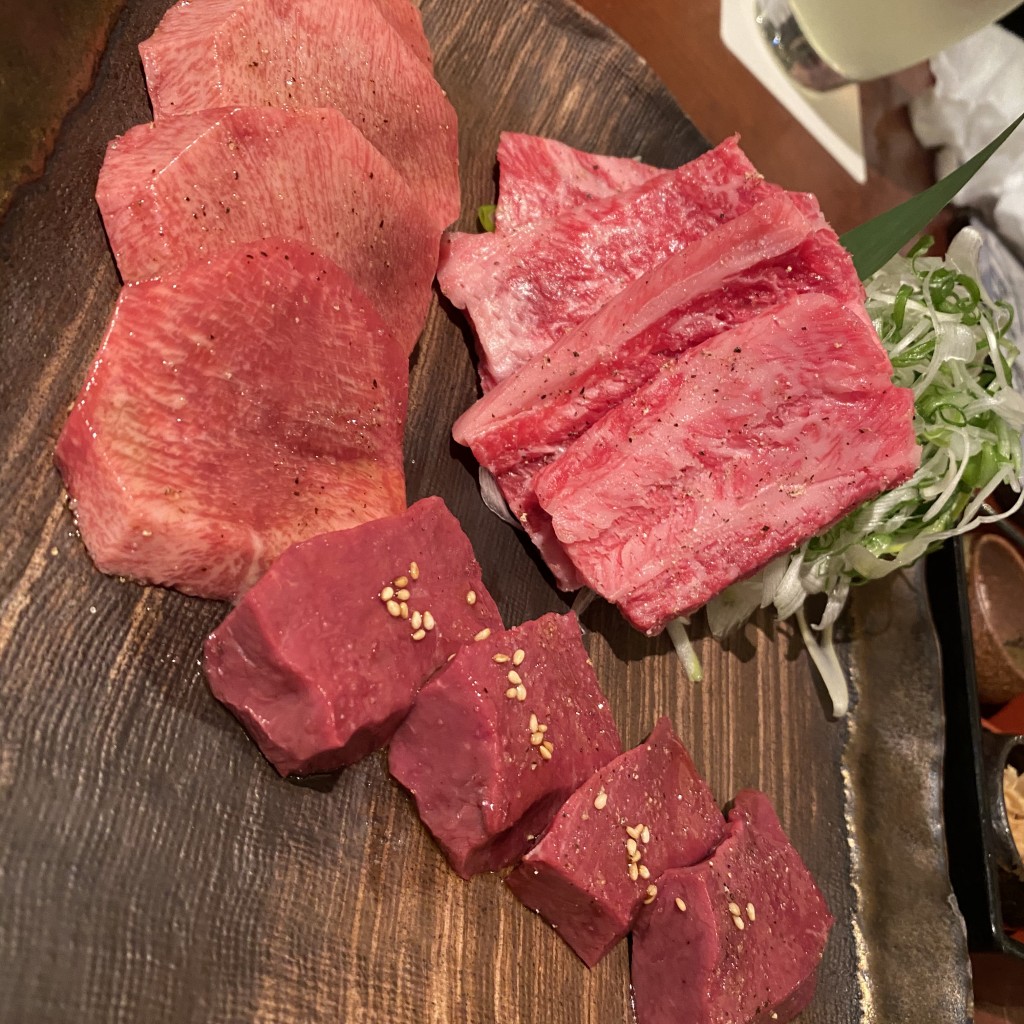 実際訪問したユーザーが直接撮影して投稿した南青山肉料理よろにくの写真