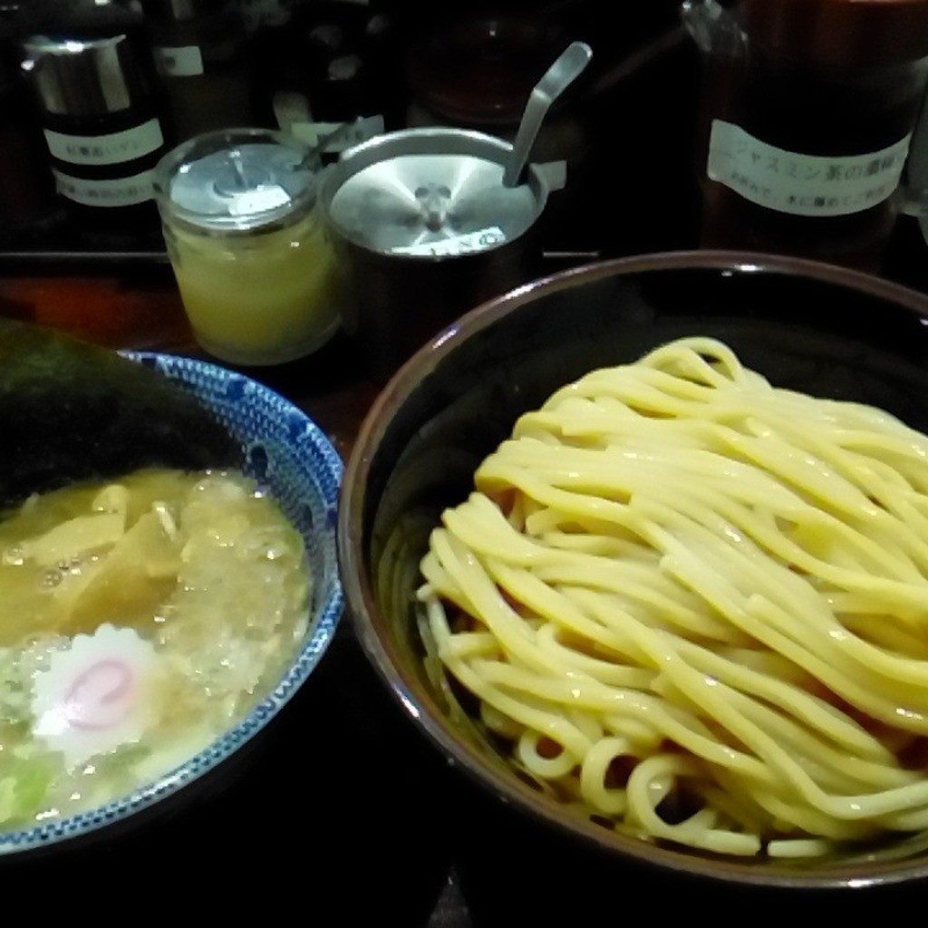 0m0kan3d0さんが投稿した本町ラーメン / つけ麺のお店つけ麺 紅葉/ジカセイメン ツケメン モミジの写真