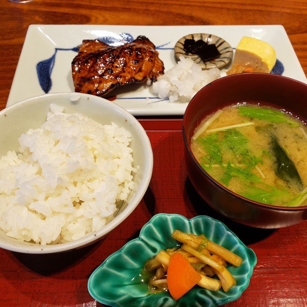 ユーザーが投稿した鮪ハラミ醤油麹焼き定食の写真 - 実際訪問したユーザーが直接撮影して投稿した渋谷和食 / 日本料理圓 弁柄の写真