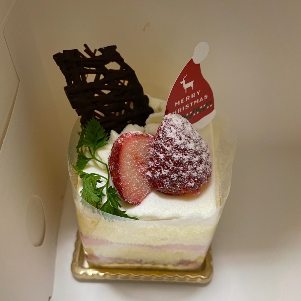 ユーザーが投稿した苺のショートケーキの写真 - 実際訪問したユーザーが直接撮影して投稿した市谷薬王寺町ケーキTAMAGO COCCOの写真
