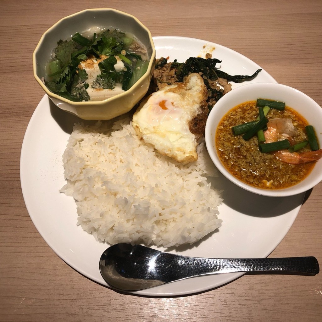 ユーザーが投稿したD4種盛プレートの写真 - 実際訪問したユーザーが直接撮影して投稿した恵比寿南タイ料理マンゴツリーカフェ 恵比寿の写真