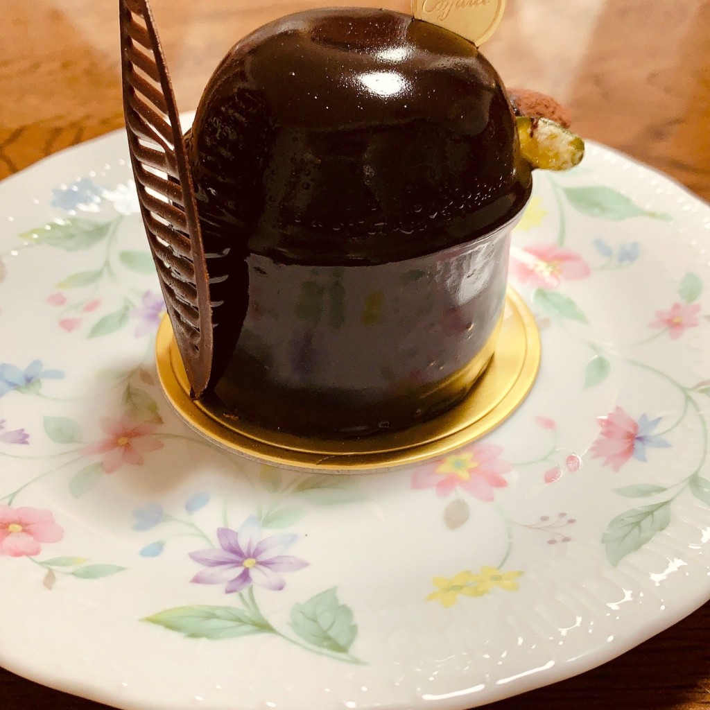 ユーザーが投稿したヘーゼルナッツとチョコのムースの写真 - 実際訪問したユーザーが直接撮影して投稿した山本通ケーキカファレル 神戸北野本店の写真