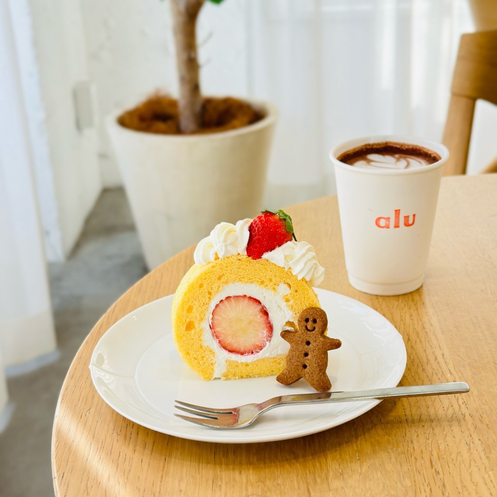 ユーザーが投稿したロールケーキの写真 - 実際訪問したユーザーが直接撮影して投稿した大博町カフェalu coffee (或珈琲)の写真