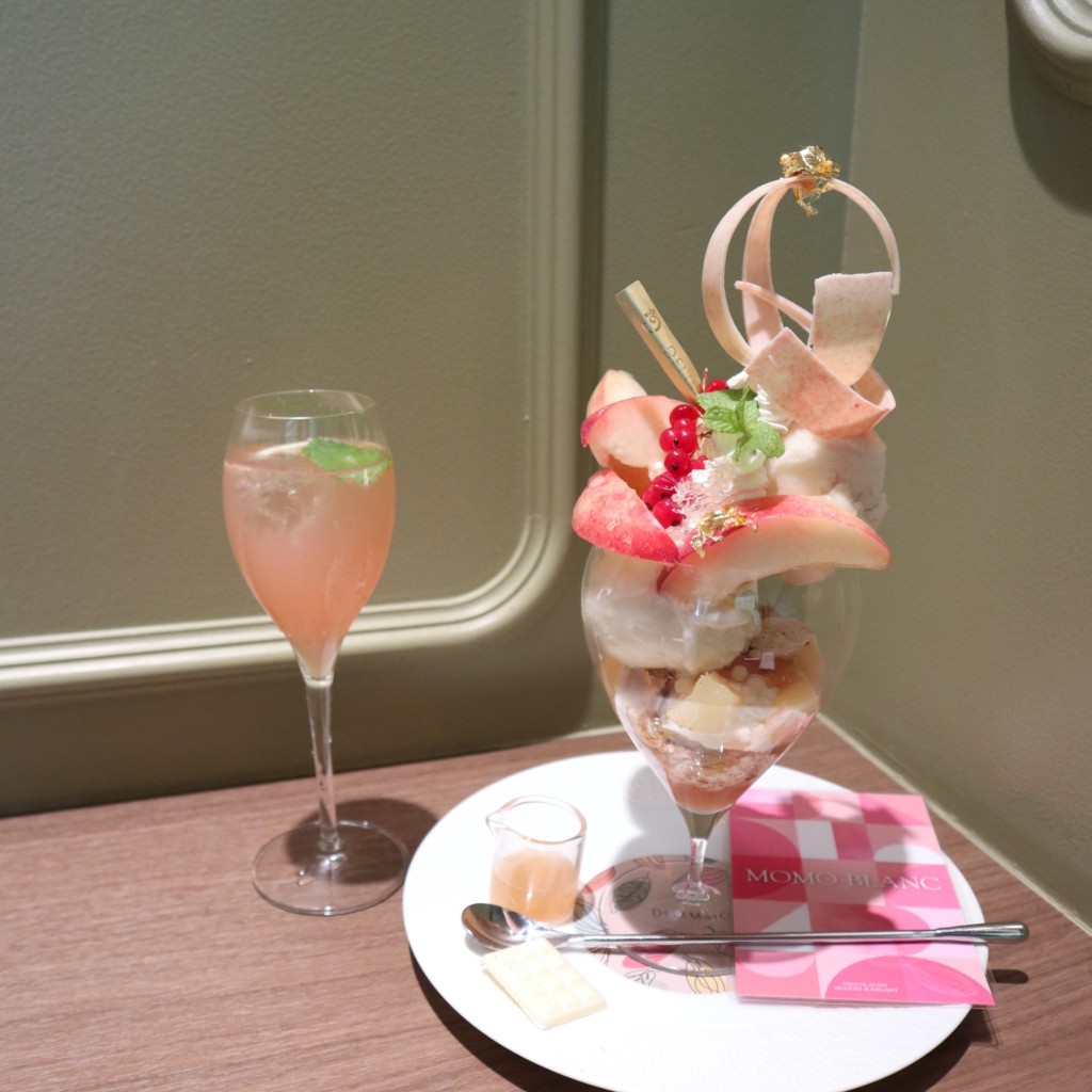 ユーザーが投稿したマリアージュ モモレモンフィズの写真 - 実際訪問したユーザーが直接撮影して投稿した丸の内カフェデリーモ 東京カフェの写真