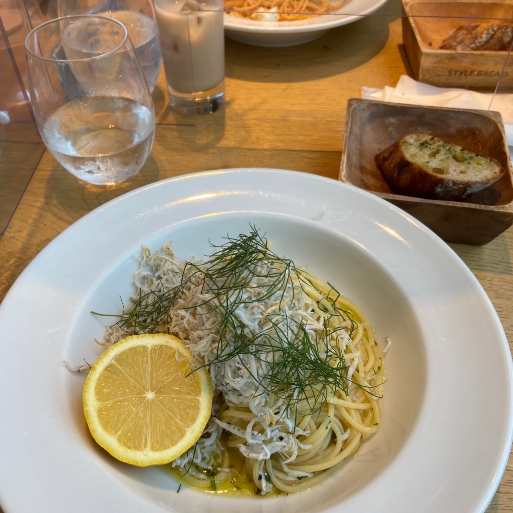 ユーザーが投稿した和歌山しらすのスパゲッティの写真 - 実際訪問したユーザーが直接撮影して投稿した大阪城イタリアンItalian Dining NATURAの写真