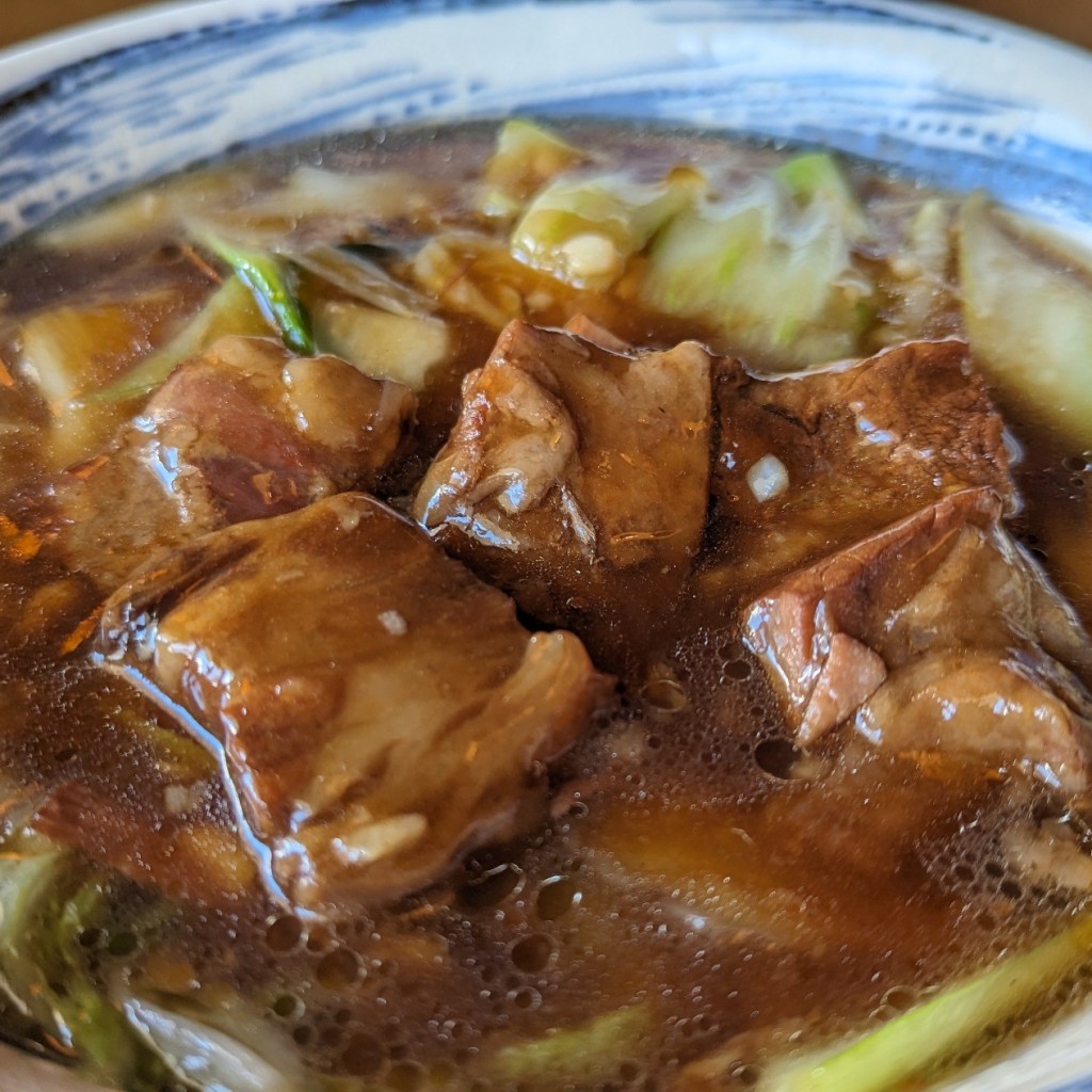 ユーザーが投稿した牛角煮あんかけそばの写真 - 実際訪問したユーザーが直接撮影して投稿した千代田中華料理北京飯店 相模原千代田店の写真