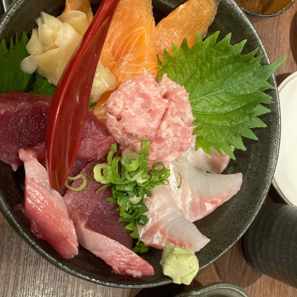 ユーザーが投稿した海鮮定食の写真 - 実際訪問したユーザーが直接撮影して投稿した長沢町魚介 / 海鮮料理大垣お魚市場の写真