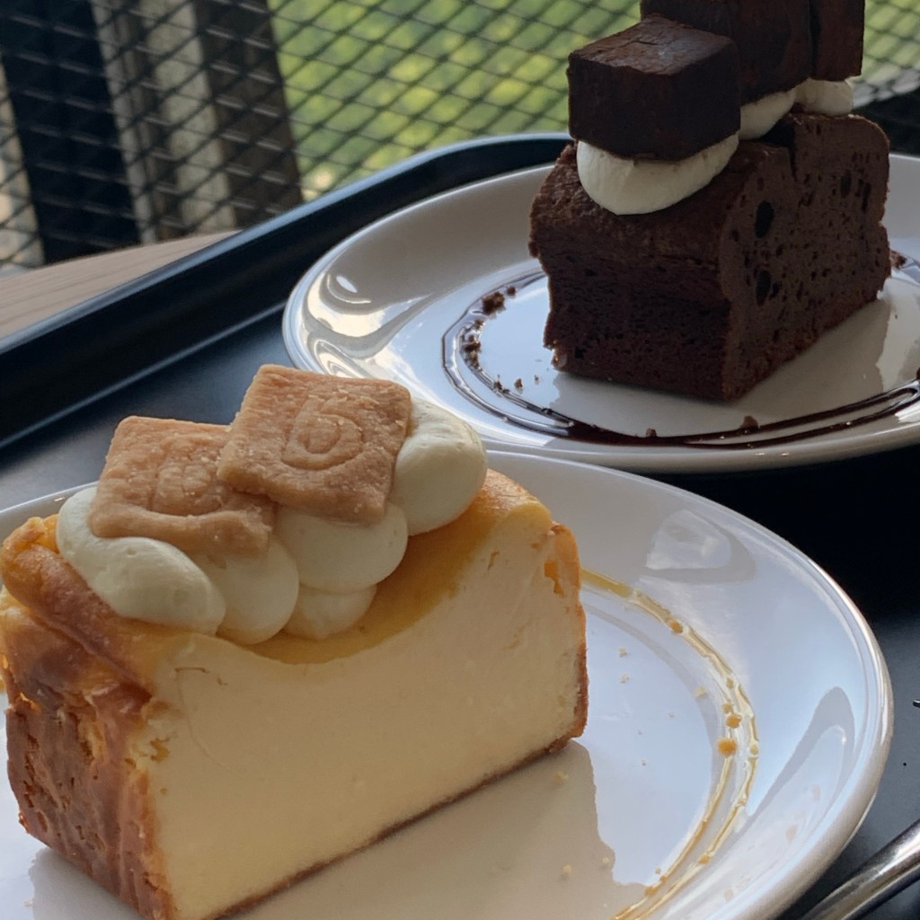 ユーザーが投稿したダブルチーズケーキの写真 - 実際訪問したユーザーが直接撮影して投稿した錦カフェbase lab. 名古屋テレビ塔店の写真