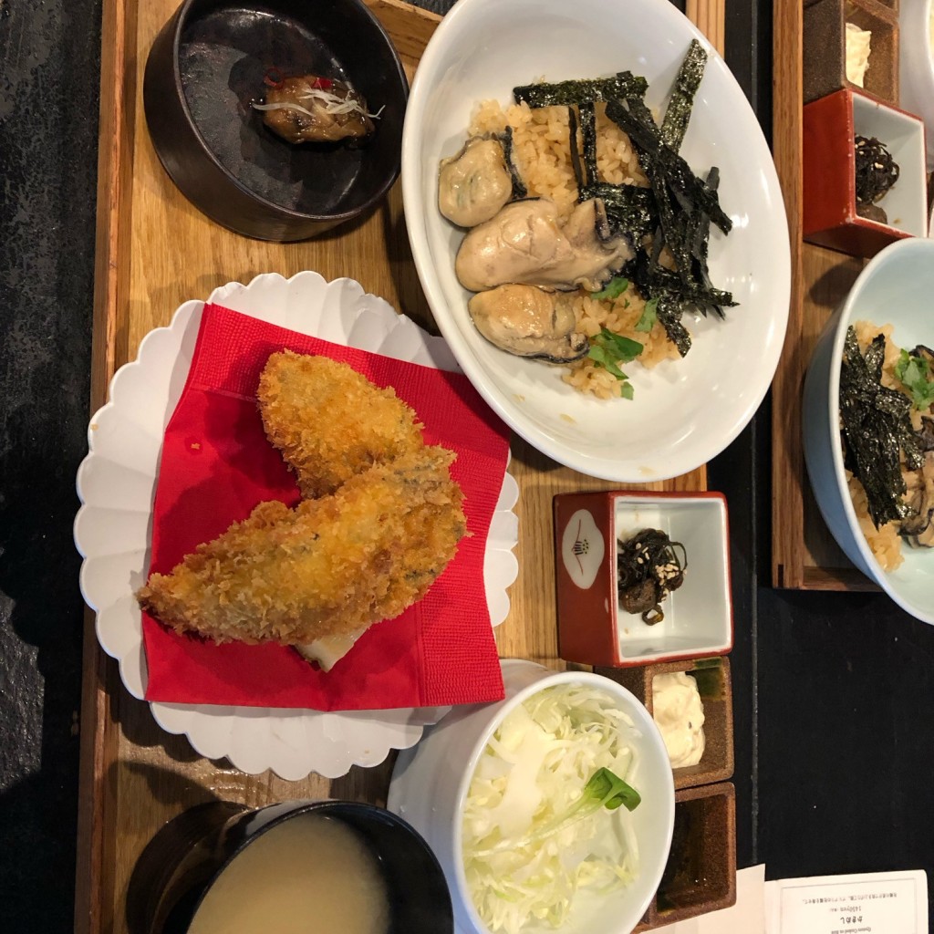 ユーザーが投稿した特撰牡蠣屋定食の写真 - 実際訪問したユーザーが直接撮影して投稿した宮島町魚介 / 海鮮料理牡蠣屋の写真