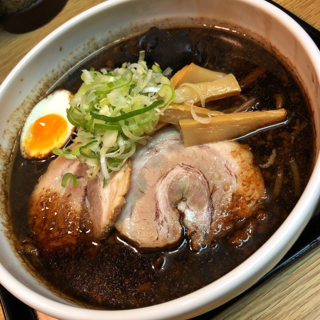 咖喱と麺と酒のアテat札幌Aoさんが投稿した南五条西ラーメン専門店のお店いそのかづお/イソノカヅオの写真