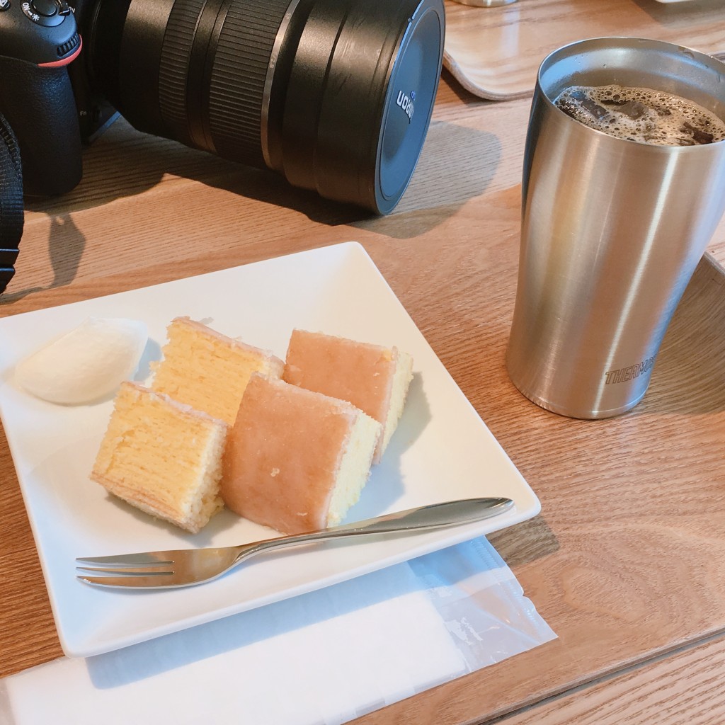 ユーザーが投稿した焼きたてバームクーヘン ドリンクセットの写真 - 実際訪問したユーザーが直接撮影して投稿した中村町スイーツたねや 近江八幡店の写真