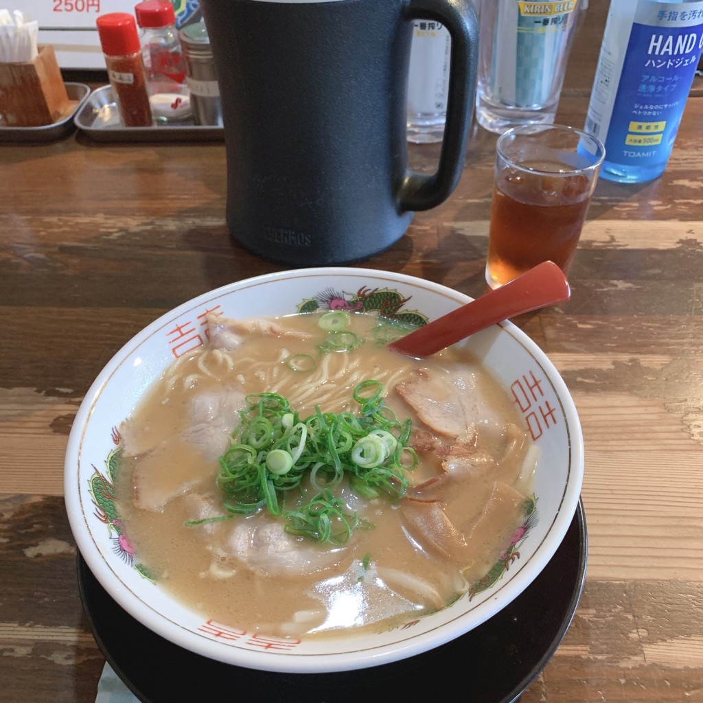 ユーザーが投稿した豚骨醤油ラーメンの写真 - 実際訪問したユーザーが直接撮影して投稿した古沢町ラーメン専門店楽縁の写真