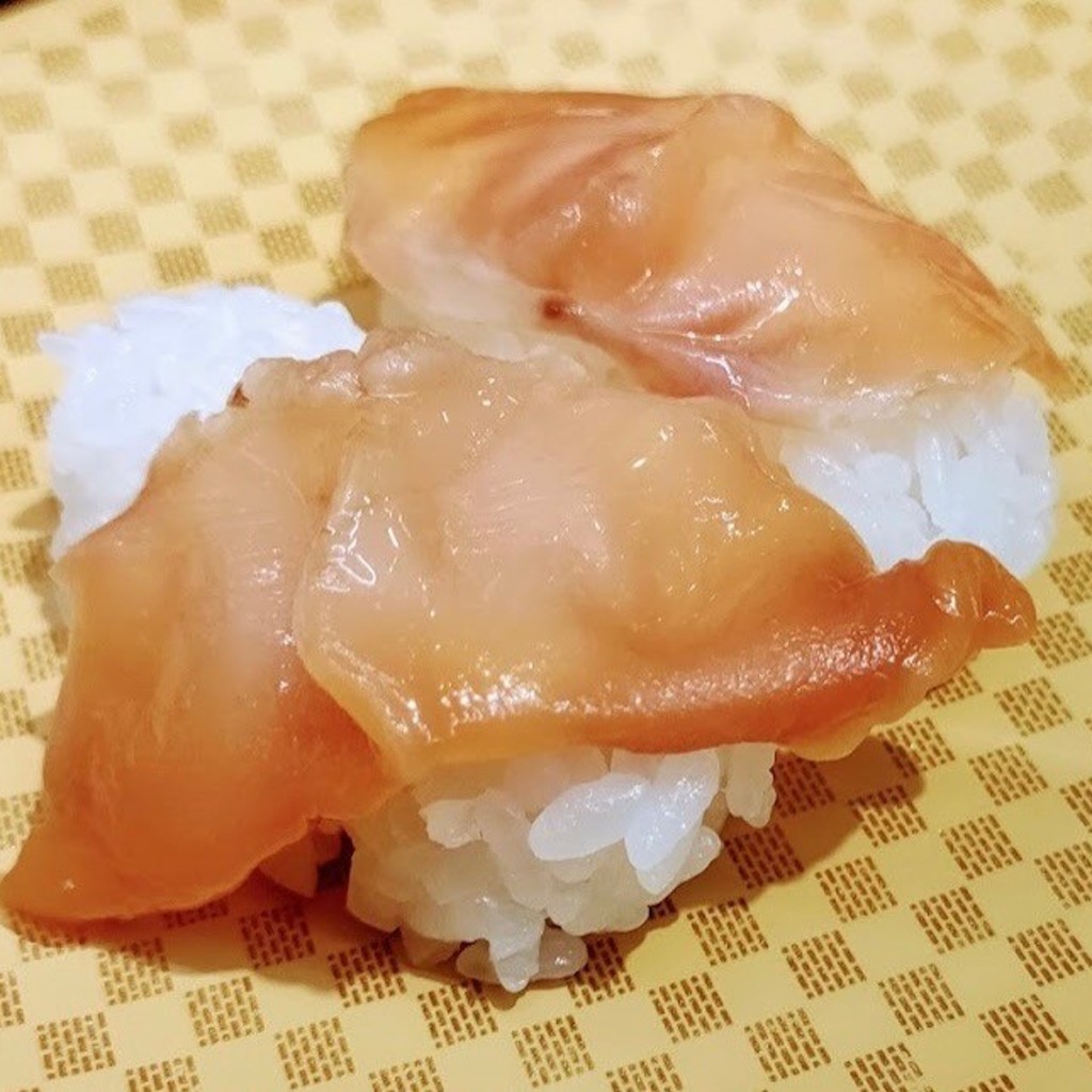 ユーザーが投稿した赤貝 2貫の写真 - 実際訪問したユーザーが直接撮影して投稿した南八幡町寿司魚がし鮨 流れ鮨 静岡石田店の写真