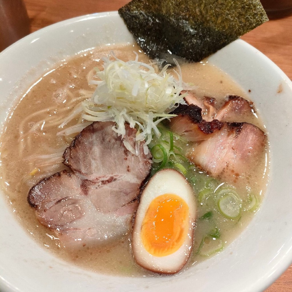 にっくんんんさんが投稿した中山手通ラーメン専門店のお店らぁめんたろう 三宮店/ラァメンタロウ サンノミヤテンの写真