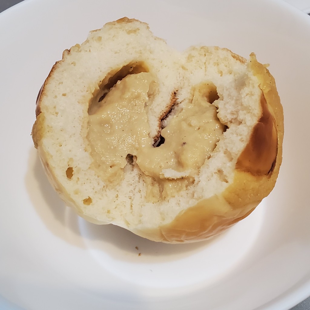ユーザーが投稿したきび糖をつかったクリームパンの写真 - 実際訪問したユーザーが直接撮影して投稿した角田町ベーカリーこころにあまい あんぱんや 梅田店の写真