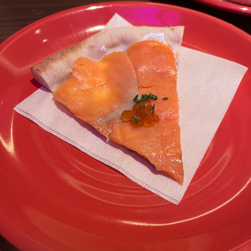 ユーザーが投稿したSalmon Pizzaの写真 - 実際訪問したユーザーが直接撮影して投稿した小杉町アメリカ料理ウルフギャング・パック キッチン+バー 武蔵小杉店の写真