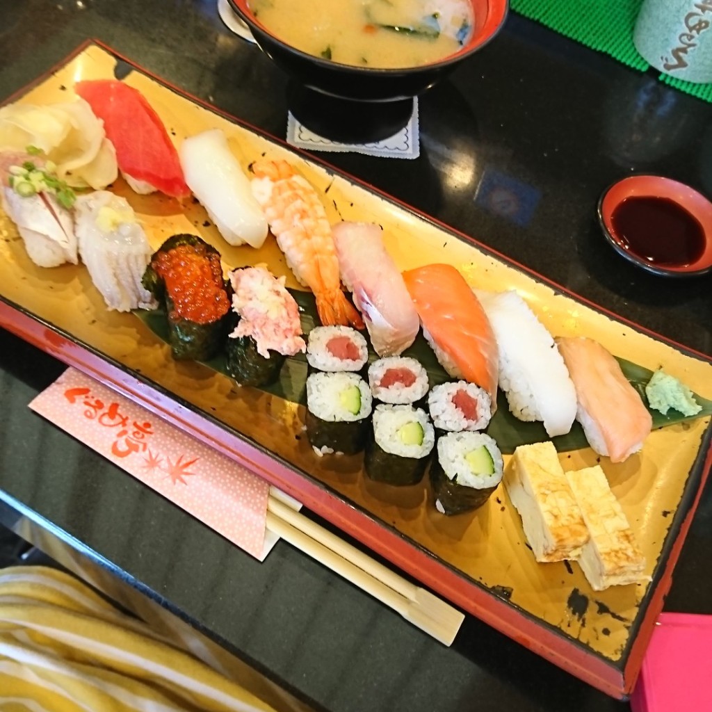 ユーザーが投稿した満腹握りの写真 - 実際訪問したユーザーが直接撮影して投稿した西川島町回転寿司ぐるめ亭 西谷店の写真