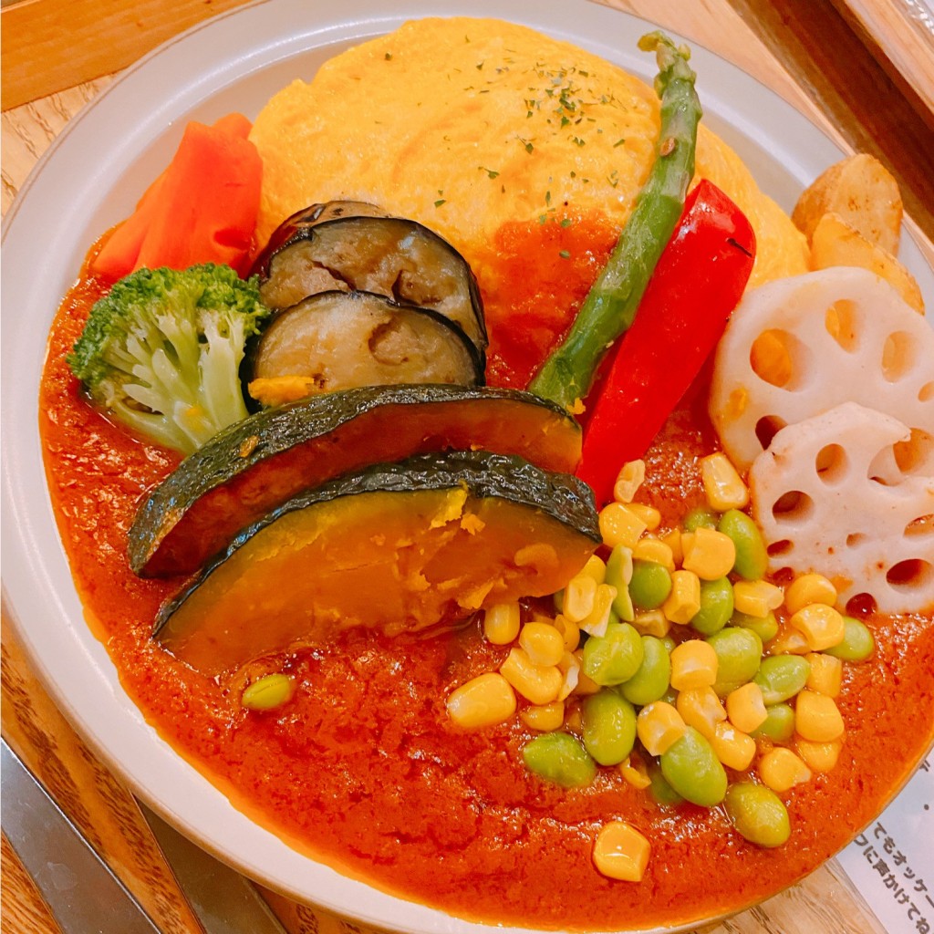 ユーザーが投稿した野菜カレーオムライスの写真 - 実際訪問したユーザーが直接撮影して投稿した柳橋カレーLittle Yummyの写真