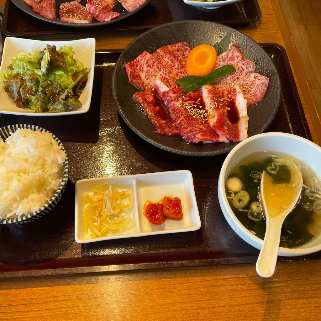 ユーザーが投稿した黒毛和牛カルビ定食Lunchの写真 - 実際訪問したユーザーが直接撮影して投稿した竹の塚焼肉焼肉万里 竹ノ塚の写真