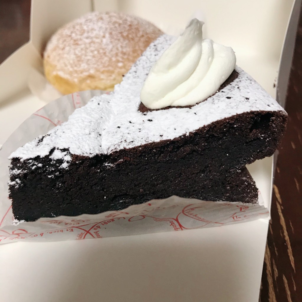 ユーザーが投稿したチョコケーキの写真 - 実際訪問したユーザーが直接撮影して投稿した柴崎町ケーキAnneの工房 エキュート立川の写真