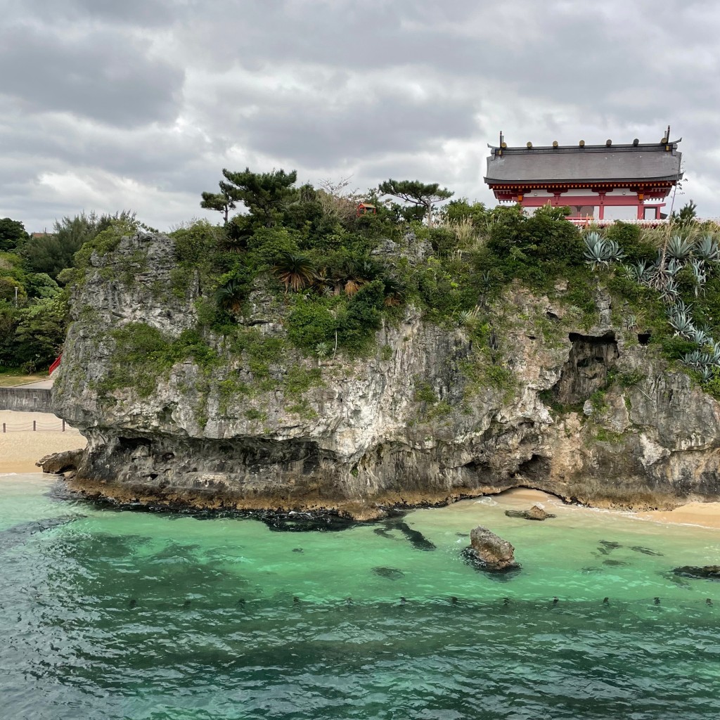 かずくんグルメと旅行さんが投稿した若狭神社のお店波上宮/ナミノウエグウの写真