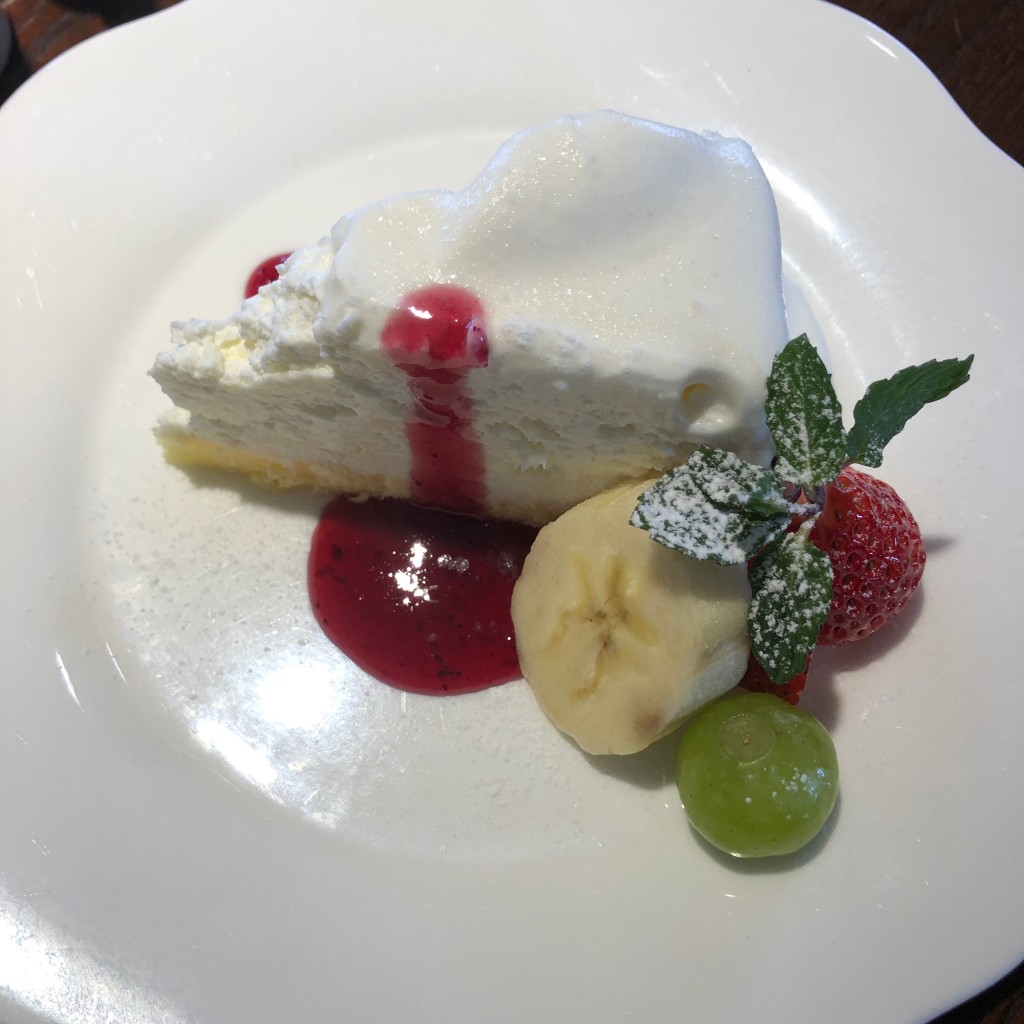 ユーザーが投稿したレアチーズケーキの写真 - 実際訪問したユーザーが直接撮影して投稿した西川田町西洋料理レストランフィールドの写真