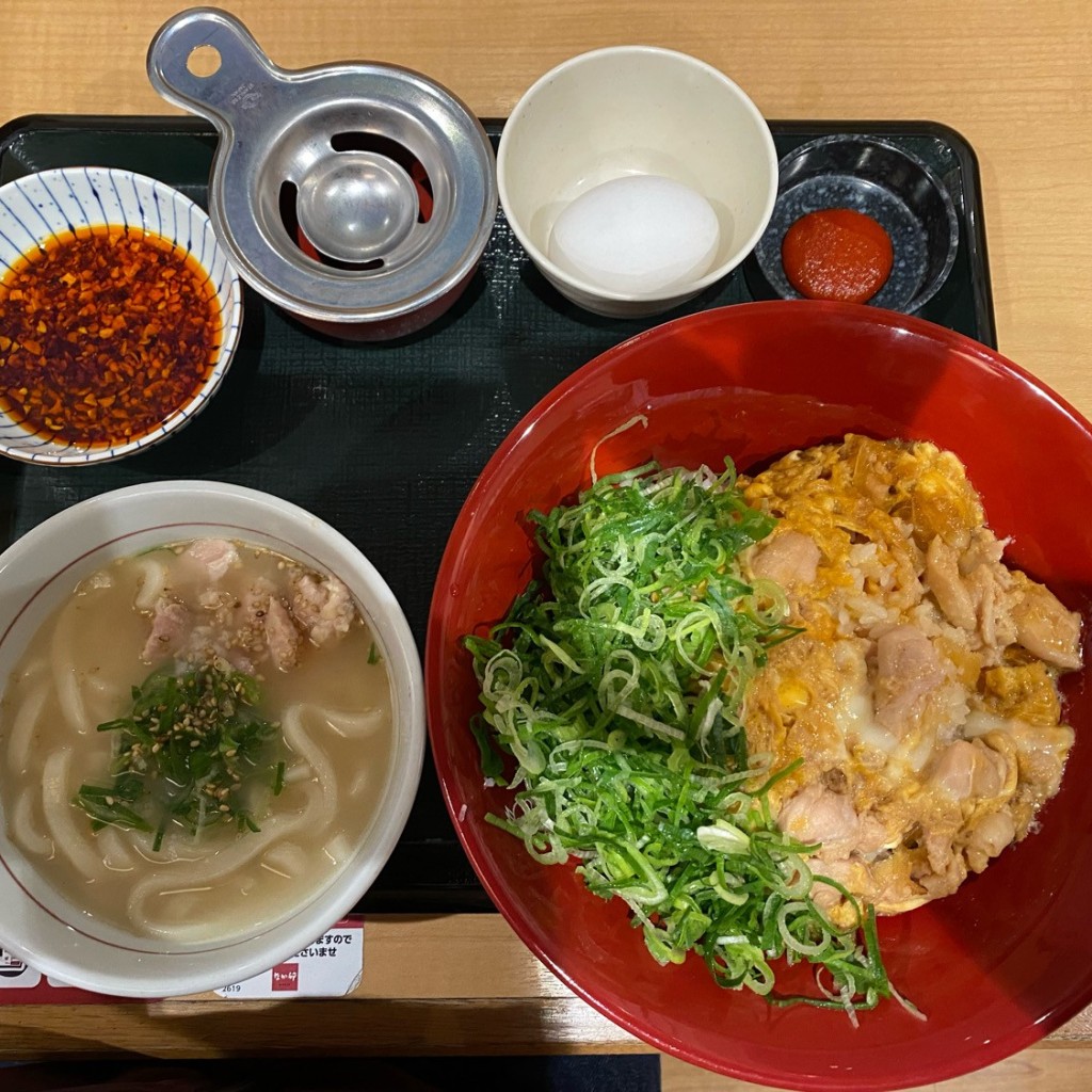 ユーザーが投稿した親子丼&鶏白湯うどんセットの写真 - 実際訪問したユーザーが直接撮影して投稿した諸福丼ものなか卯 アロー大東店の写真