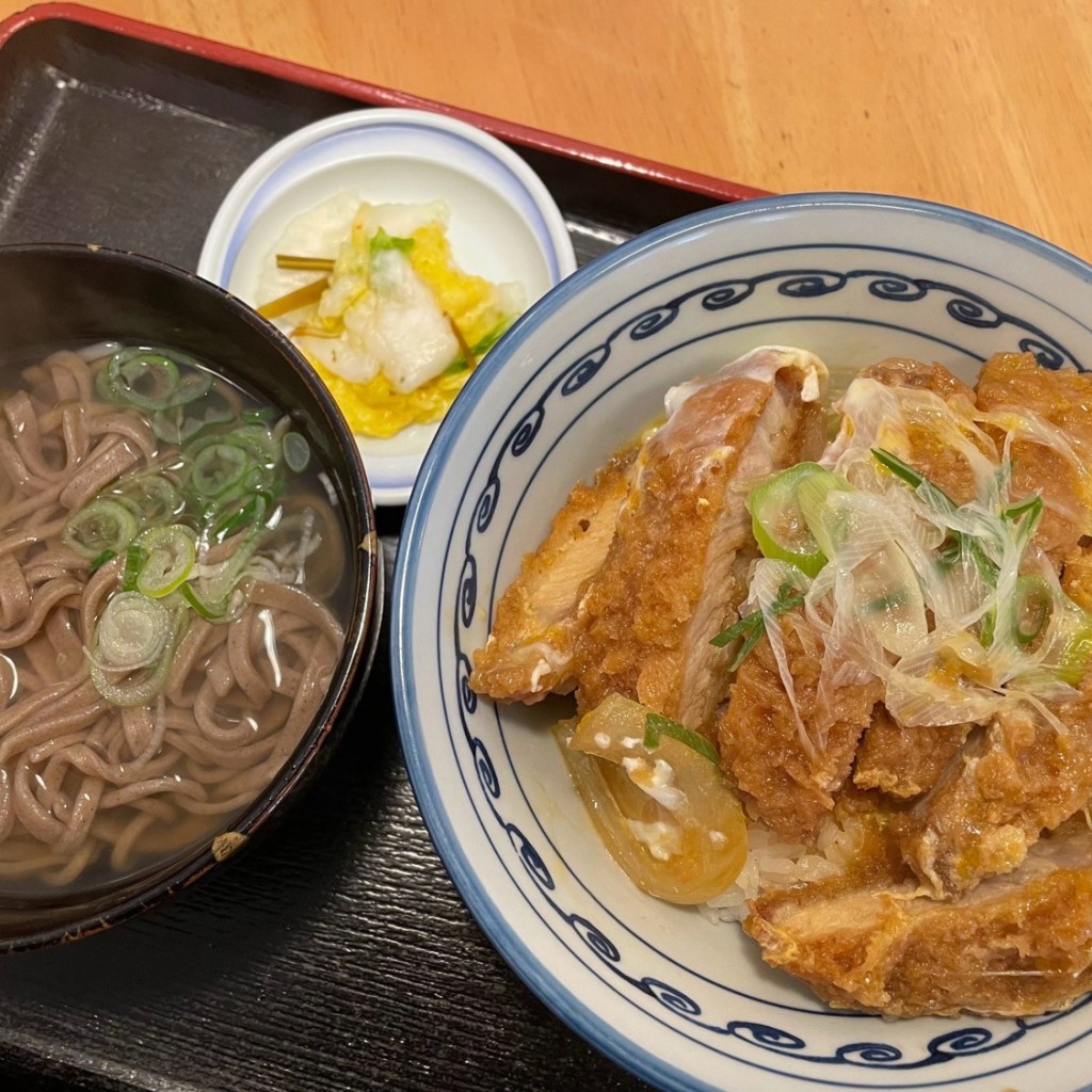 ユーザーが投稿したカツ丼セット (うどん)の写真 - 実際訪問したユーザーが直接撮影して投稿した田中町定食屋すしべん 金沢東インター店の写真