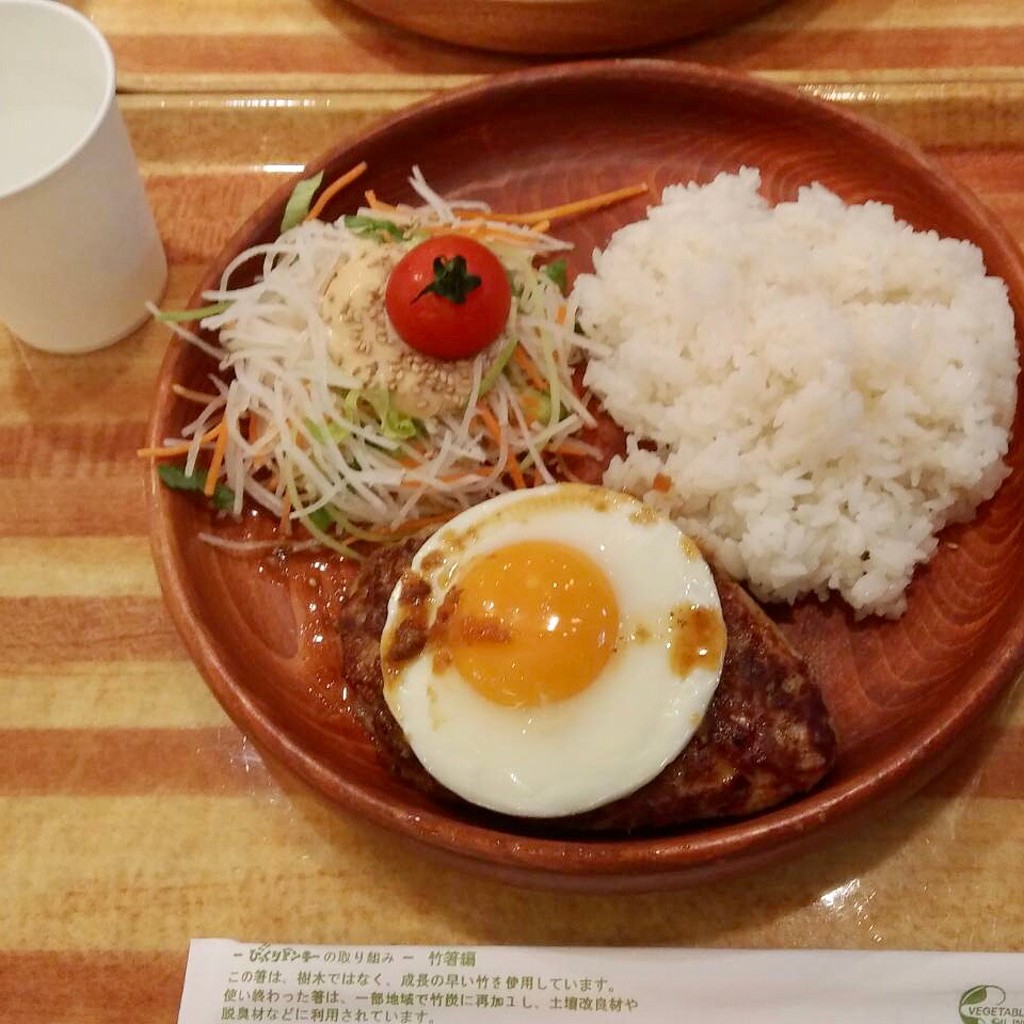 ユーザーが投稿したエッグハンバーグの写真 - 実際訪問したユーザーが直接撮影して投稿した後楽ハンバーグびっくりドンキー ポケットキッチン東京ドームシティ店の写真