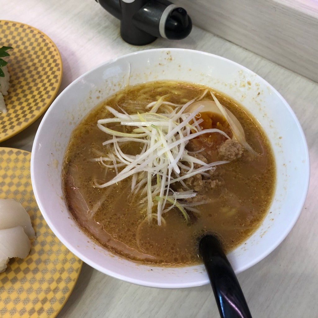 ユーザーが投稿したコク旨味噌ラーメンの写真 - 実際訪問したユーザーが直接撮影して投稿した大沢寿司魚べい 仙台泉店の写真