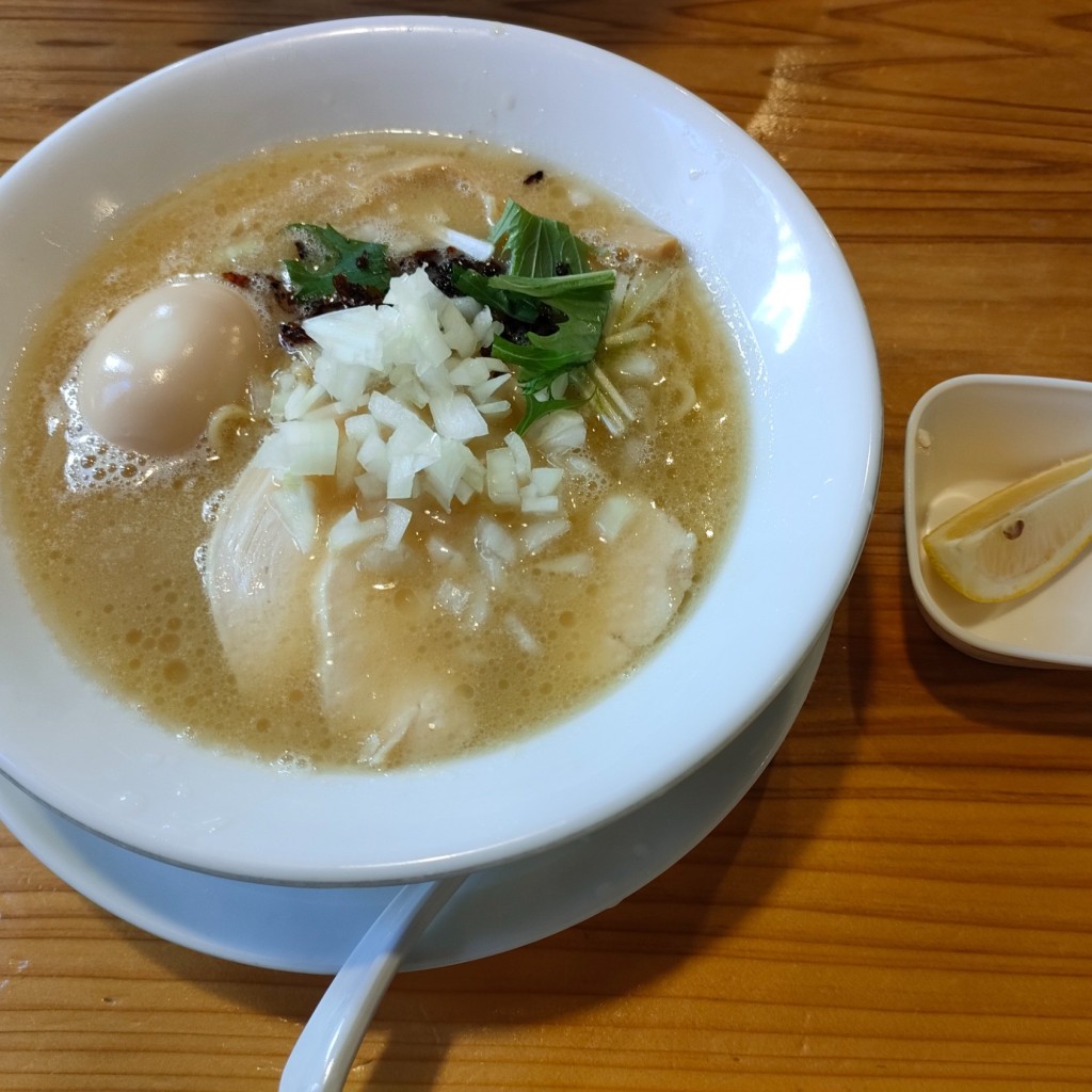 ユーザーが投稿した鶏白湯/醤油の写真 - 実際訪問したユーザーが直接撮影して投稿した辻堂ラーメン / つけ麺麺屋 海心の写真