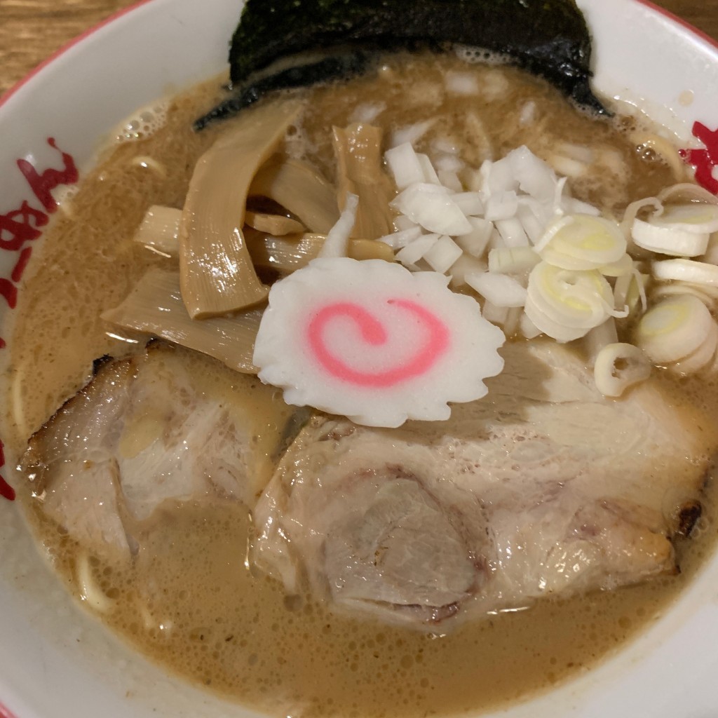 marosioさんが投稿した平和町ラーメン / つけ麺のお店えびすらーめん/エビスラーメンの写真