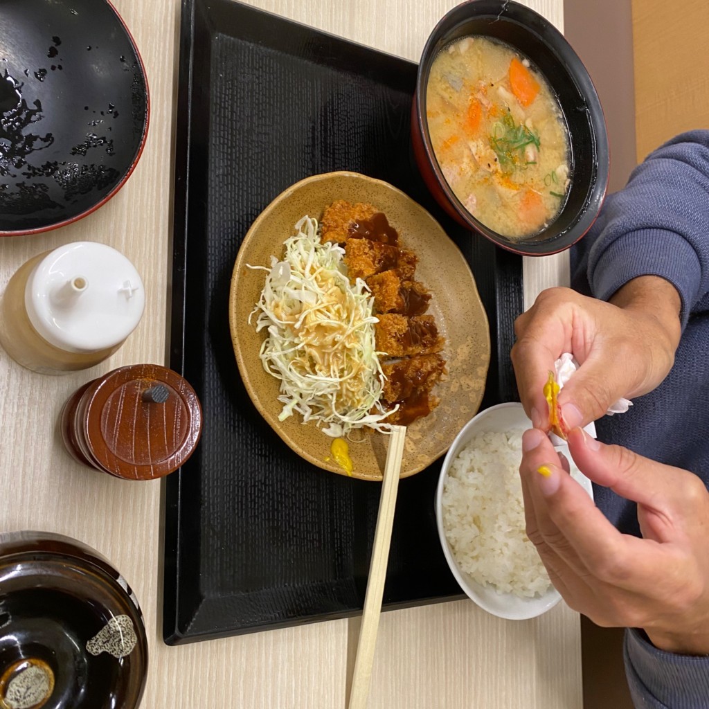 ユーザーが投稿したとん汁定食 (ロースカツ)の写真 - 実際訪問したユーザーが直接撮影して投稿した新宿とんかつかつや 名東新宿店の写真