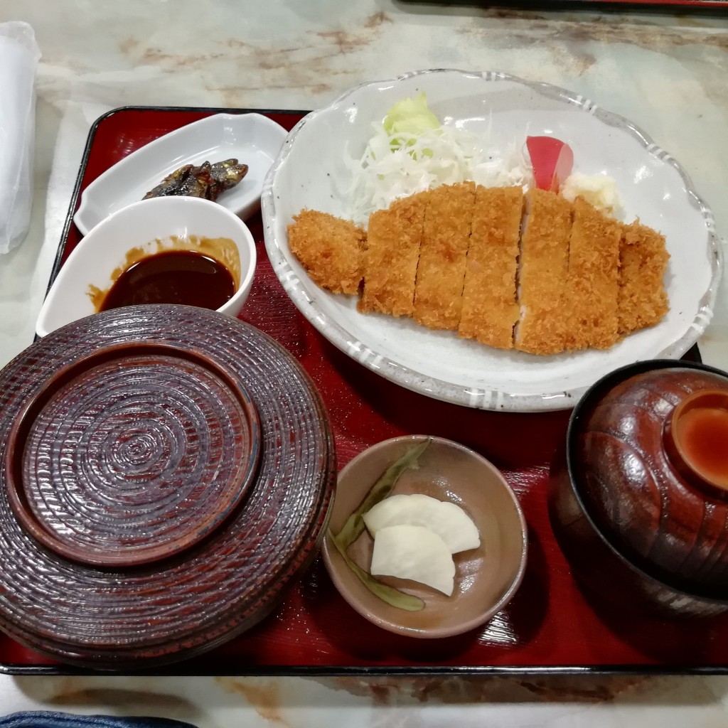 実際訪問したユーザーが直接撮影して投稿した鍋平定食屋魚玉食堂の写真